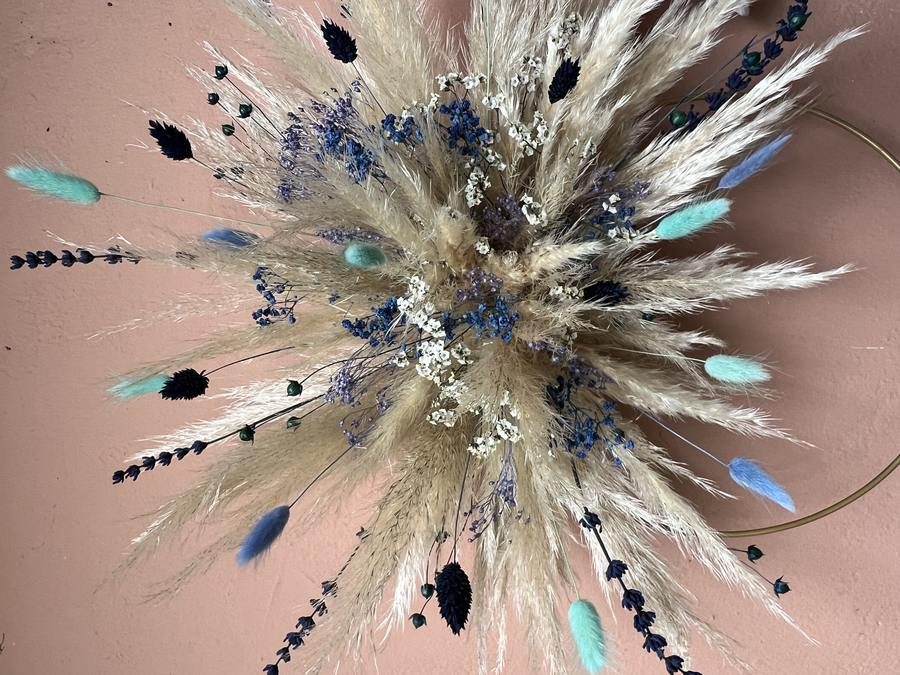 Couronne murale en fleurs séchées, détail - La Lunaire Boucau