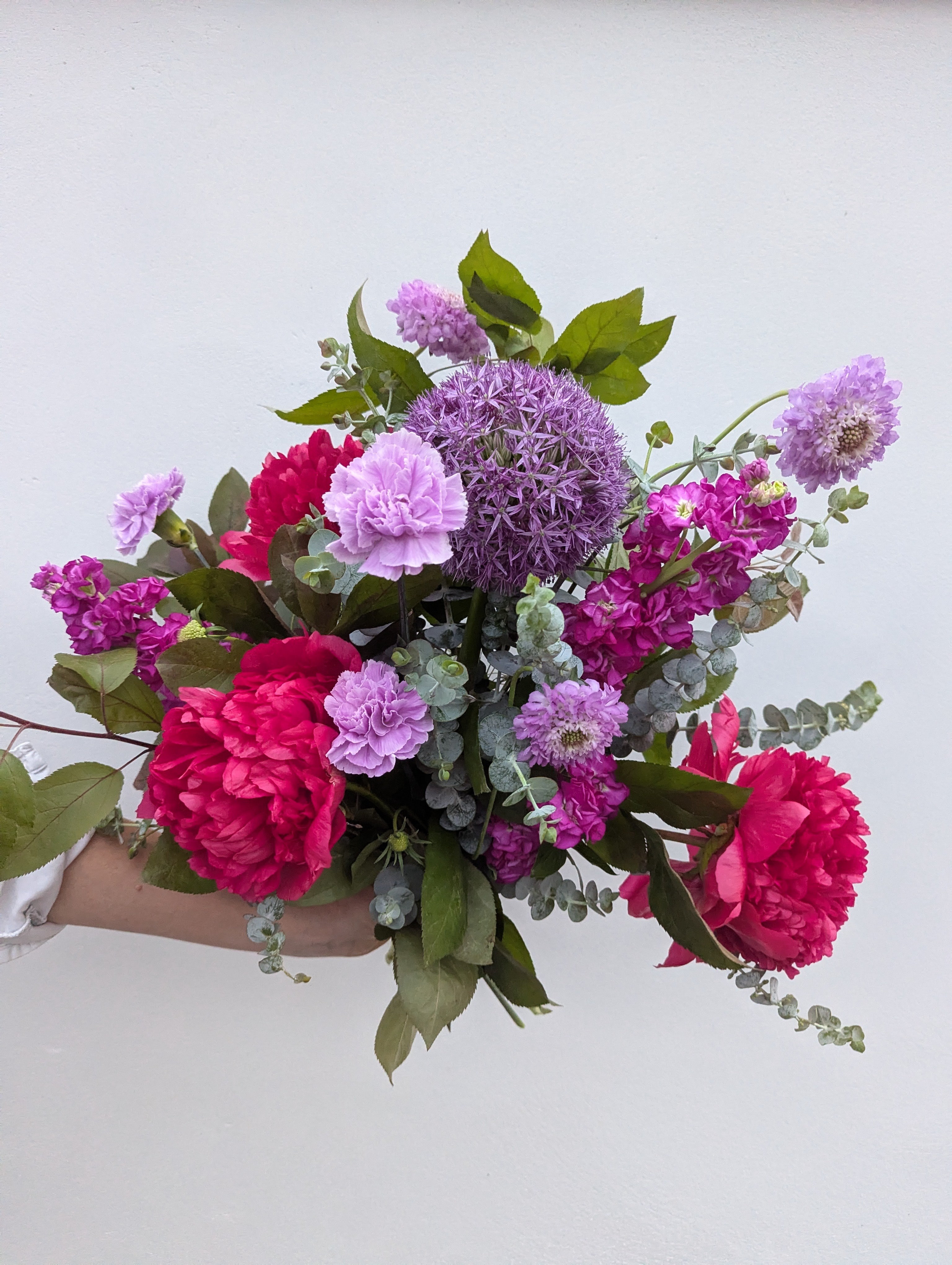 Bouquet d'abonnement La Lunaire, tons magenta et mauve